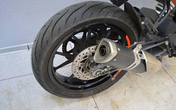 Gebrauchtmotorrad KTM 125 Duke - Bild 2