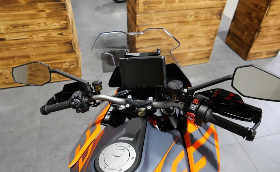 Angebot KTM 1290 Super Duke GT Bild 9: Angebot KTM 1290 Super Duke GT