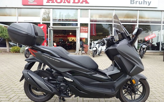 Gebrauchtmotorrad Honda Forza 350 - Bild 1