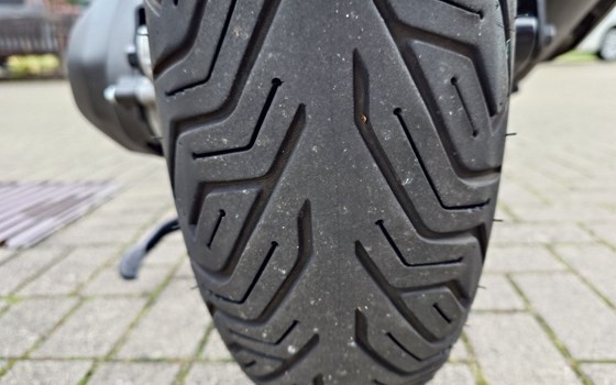 Gebrauchtmotorrad Honda Forza 350 - Bild 16