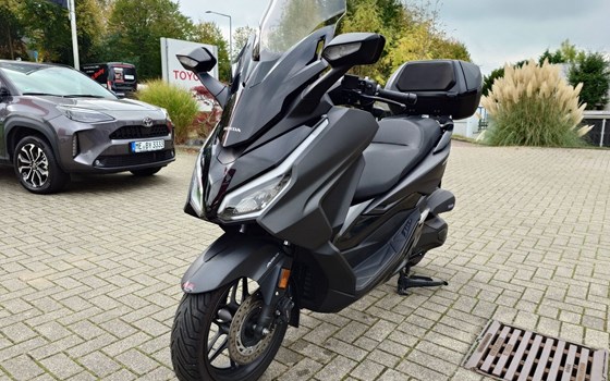 Gebrauchtmotorrad Honda Forza 350 - Bild 5