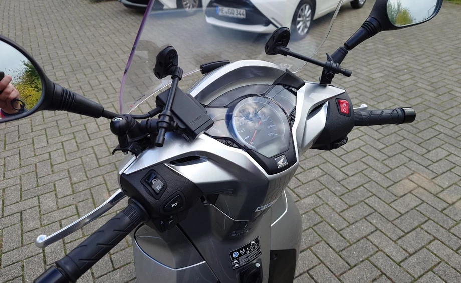 Angebot Honda SH300i Bild 12: Angebot Honda SH300i