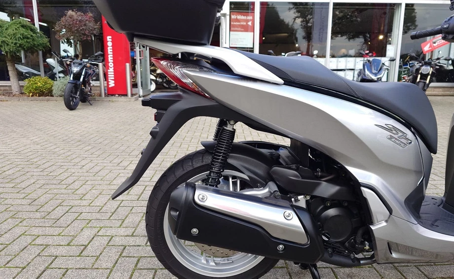 Angebot Honda SH300i Bild 2: Angebot Honda SH300i