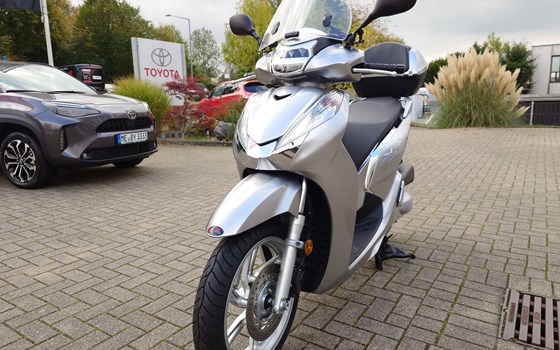 Gebrauchtmotorrad Honda SH300i - Bild 5