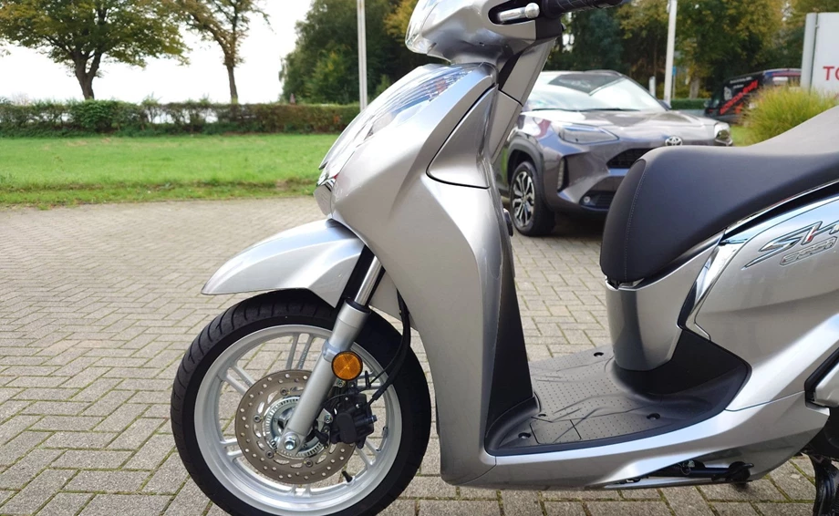 Angebot Honda SH300i Bild 7: Angebot Honda SH300i