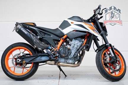 KTM 890 Duke R