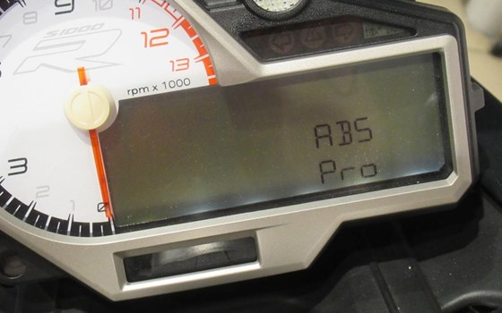 Gebrauchtmotorrad BMW S 1000 R - Bild 8