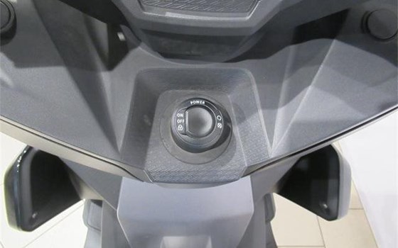 Gebrauchtmotorrad BMW C 400 X - Bild 25