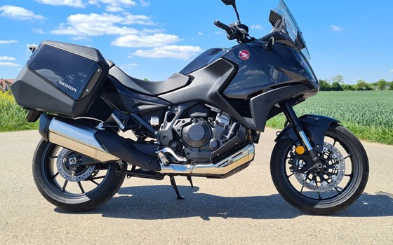 Gebrauchtmotorrad Honda NT1100 - Bild 2