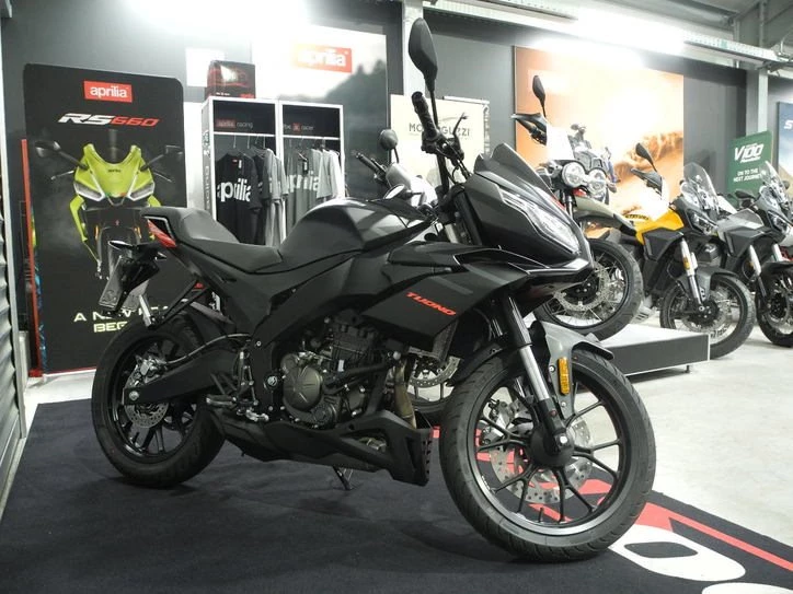 Offer Aprilia Tuono 125 Bild 3: Offer Aprilia Tuono 125