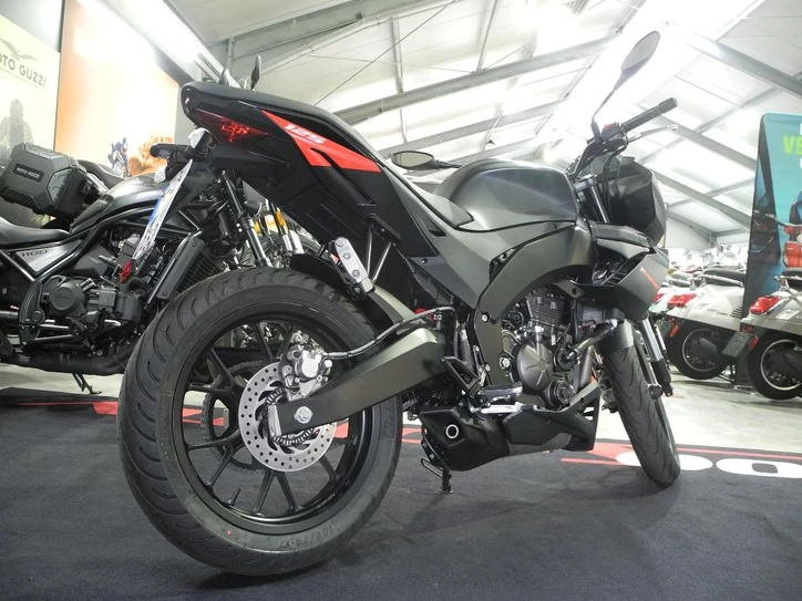 Offer Aprilia Tuono 125 Bild 4: Offer Aprilia Tuono 125