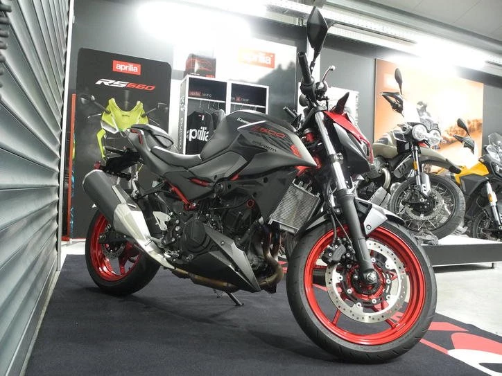 Offer Kawasaki Z 500 SE Bild 3: Offer Kawasaki Z 500 SE