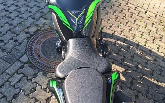 Gebrauchtmotorrad Kawasaki Z900 SE - Bild 8
