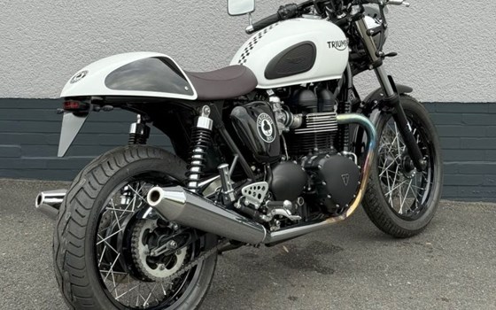 Gebrauchtmotorrad Triumph Thruxton Ace - Bild 3