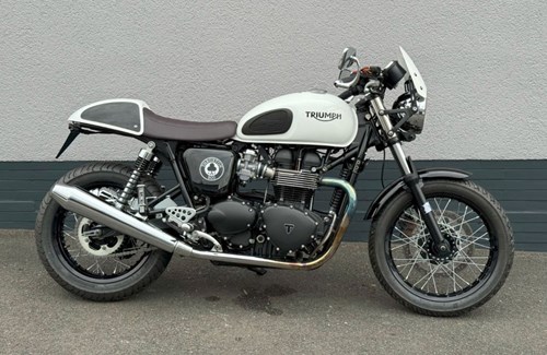 Gebrauchtmotorrad Triumph Thruxton Ace