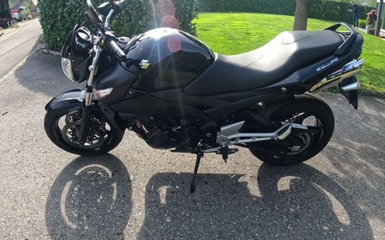 Gebrauchtmotorrad Suzuki GSR 600 - Bild 1