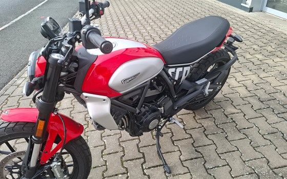 Gebrauchtmotorrad Ducati Scrambler Icon - Bild 8