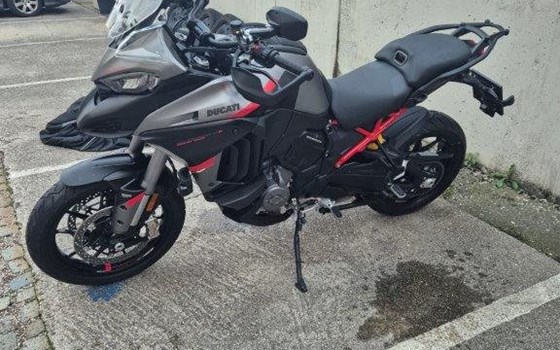 Gebrauchtmotorrad Ducati Multistrada V4 S Grand Tour - Bild 7 Gebrauchtmotorrad Ducati Multistrada V4 S Grand Tour - Bild 7