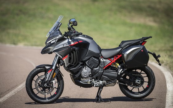 Gebrauchtmotorrad Ducati Multistrada V4 S Grand Tour - Bild 3 Gebrauchtmotorrad Ducati Multistrada V4 S Grand Tour - Bild 3