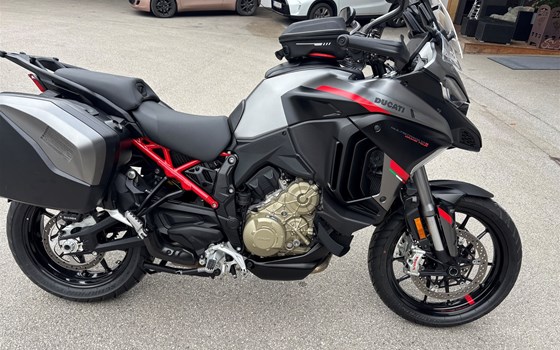 Gebrauchtmotorrad Ducati Multistrada V4 S Grand Tour - Bild 1