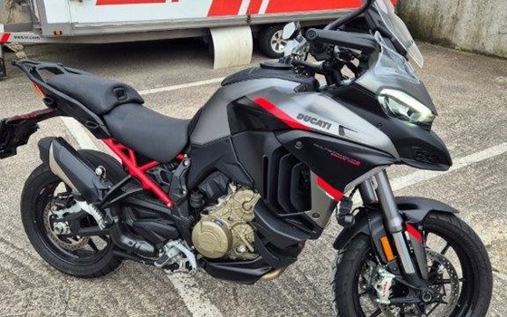 Gebrauchtmotorrad Ducati Multistrada V4 S Grand Tour - Bild 6 Gebrauchtmotorrad Ducati Multistrada V4 S Grand Tour - Bild 6