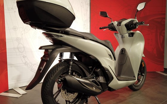 Neufahrzeug Honda SH125i - Bild 9