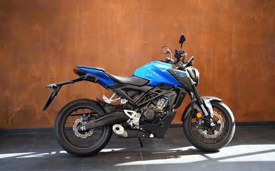 Gebrauchtmotorrad Honda CB125R - Bild 3