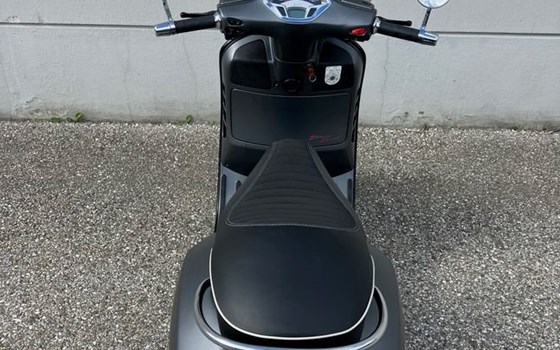 Gebrauchtmotorrad Vespa GTS 300 i.e. Super Sport - Bild 15 Gebrauchtmotorrad Vespa GTS 300 i.e. Super Sport - Bild 15