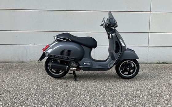 Gebrauchtmotorrad Vespa GTS 300 i.e. Super Sport - Bild 2 Gebrauchtmotorrad Vespa GTS 300 i.e. Super Sport - Bild 2