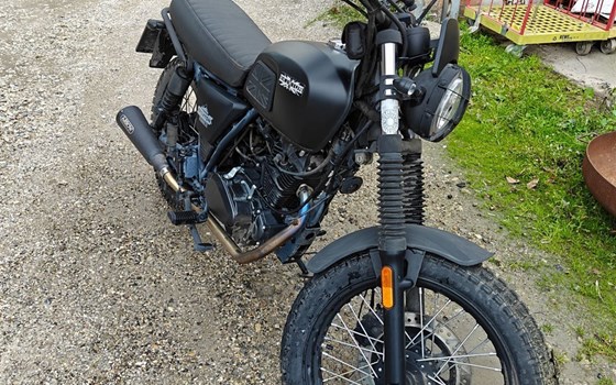 Gebrauchtmotorrad Brixton BX 125 - Bild 1 Gebrauchtmotorrad Brixton BX 125 - Bild 1