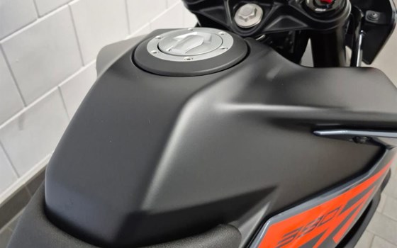 Gebrauchtmotorrad KTM 390 Adventure - Bild 3