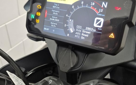 Gebrauchtmotorrad KTM 390 Adventure - Bild 4