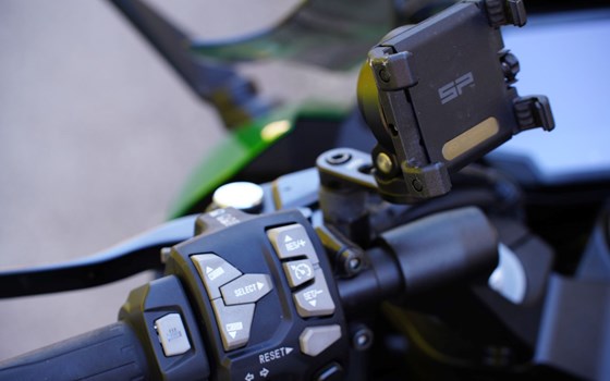 Gebrauchtmotorrad Kawasaki Ninja 1000SX - Bild 11 Gebrauchtmotorrad Kawasaki Ninja 1000SX - Bild 11