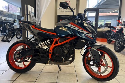 KTM 390 Duke