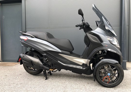GEBRAUCHTFAHRZEUG Piaggio MP3 530 HPE Exclusive