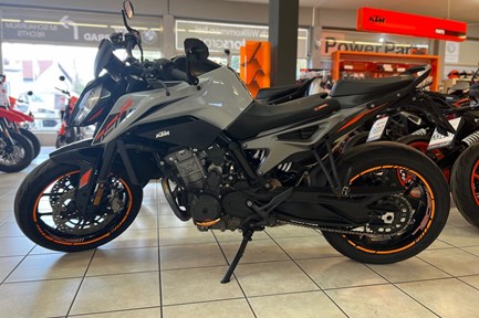 KTM 790 Duke L