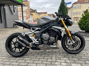 Triumph Speed Triple 1200 RS