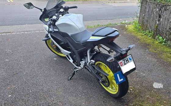 Motorrad Occasion Yamaha R125 - Bild 4