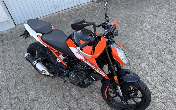 Gebrauchtmotorrad KTM 125 Duke - Bild 4