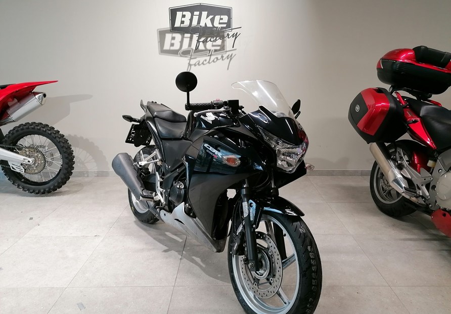 Honda CBR 250 R (schwarz)