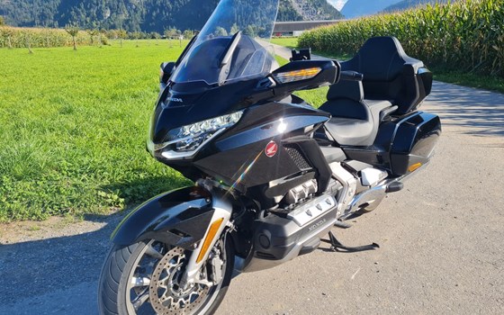 Gebrauchtmotorrad Honda GL 1800 Goldwing Tour DCT - Bild 4 Gebrauchtmotorrad Honda GL 1800 Goldwing Tour DCT - Bild 4