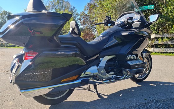 Gebrauchtmotorrad Honda GL 1800 Goldwing Tour DCT - Bild 6 Gebrauchtmotorrad Honda GL 1800 Goldwing Tour DCT - Bild 6