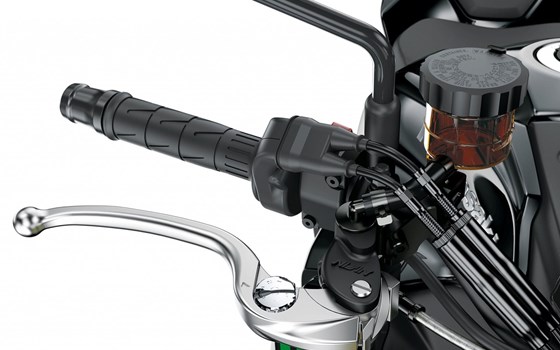 Gebrauchtmotorrad Kawasaki Z900 SE - Bild 11