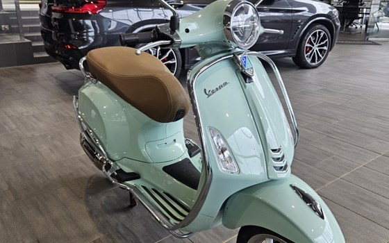 Gebrauchtmotorrad Vespa Sprint 50 4T - Bild 1 Gebrauchtmotorrad Vespa Sprint 50 4T - Bild 1