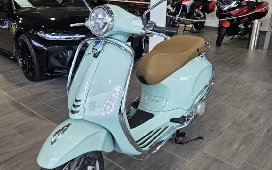 Gebrauchtmotorrad Vespa Sprint 50 4T - Bild 4 Gebrauchtmotorrad Vespa Sprint 50 4T - Bild 4