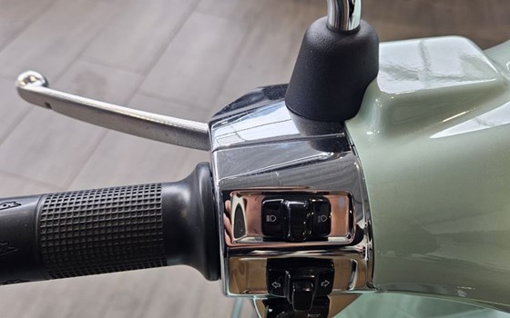 Gebrauchtmotorrad Vespa Sprint 50 4T - Bild 8