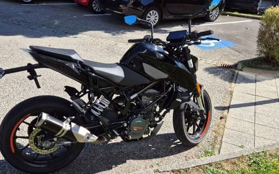 Gebrauchtmotorrad KTM 125 Duke - Bild 2 Gebrauchtmotorrad KTM 125 Duke - Bild 2