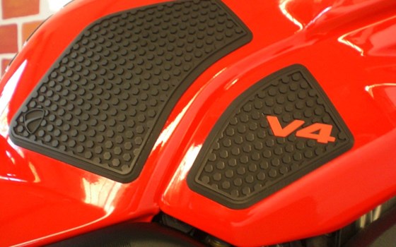 Gebrauchtmotorrad Ducati Streetfighter V4 S - Bild 18