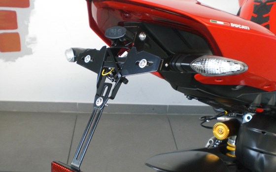 Gebrauchtmotorrad Ducati Streetfighter V4 S - Bild 4