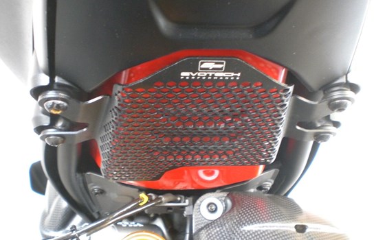 Gebrauchtmotorrad Ducati Streetfighter V4 S - Bild 7